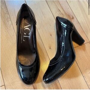 AGL Attilio Giusti Leombruni Black Patent Leather pump heels size 37
